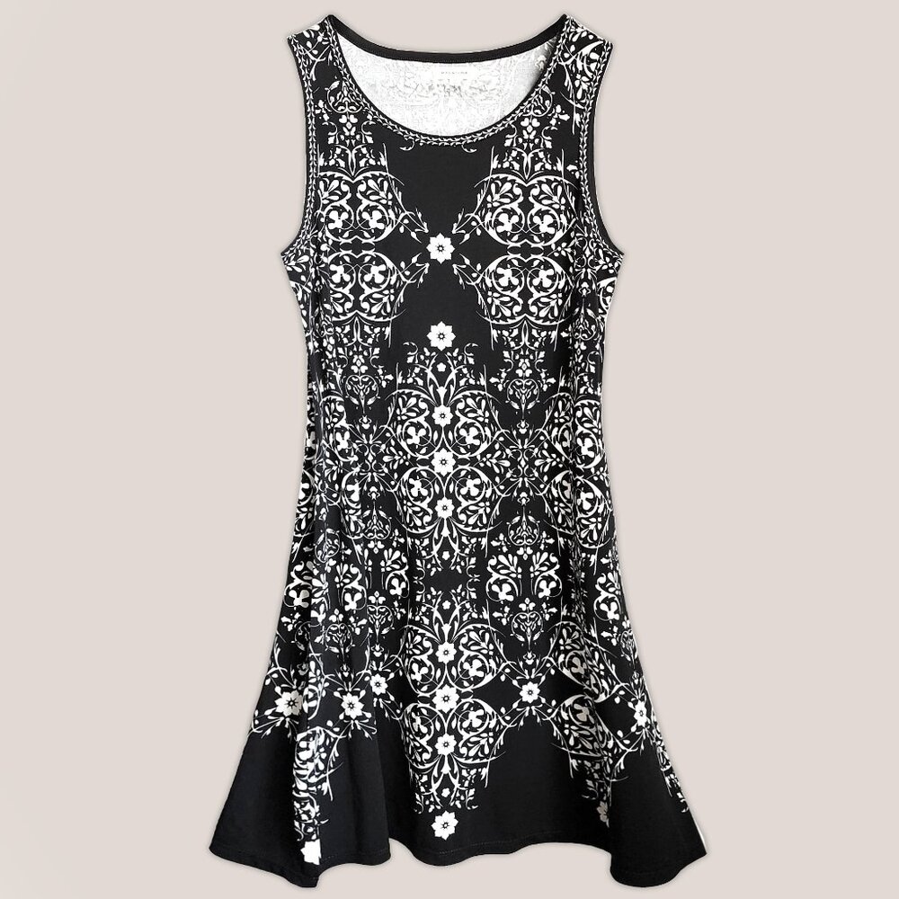 MAX STUDIO Stretch Black and White Floral Dress